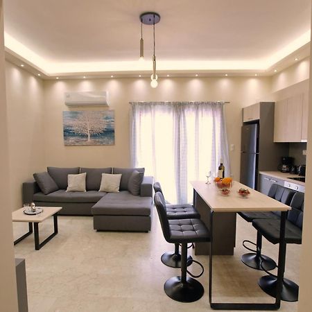 Libra Apartment In ナフプリオ エクステリア 写真